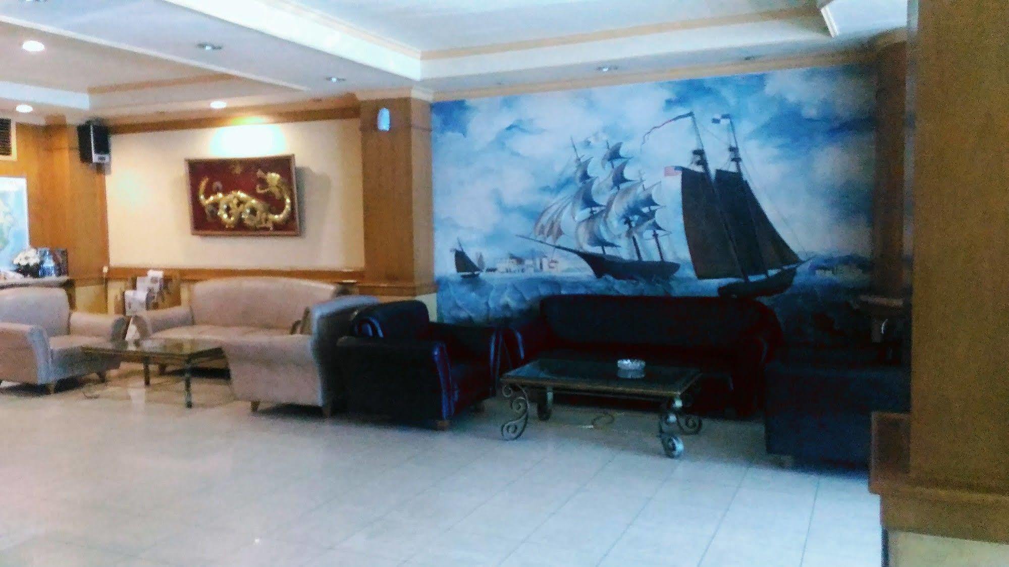 Buana Lestari Hotel Баликпапан Екстериор снимка