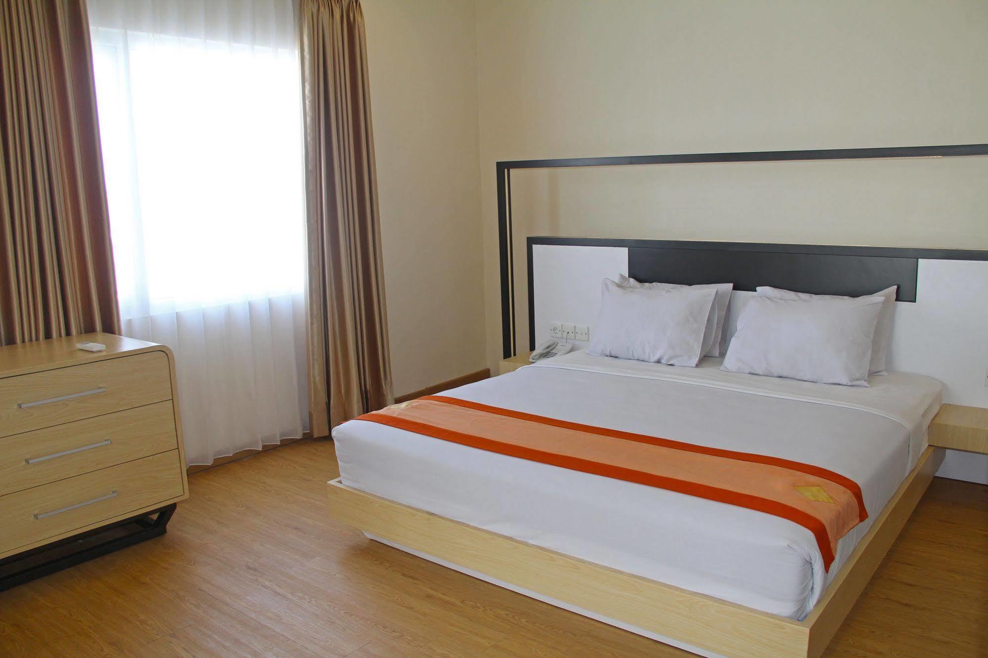Buana Lestari Hotel Баликпапан Екстериор снимка
